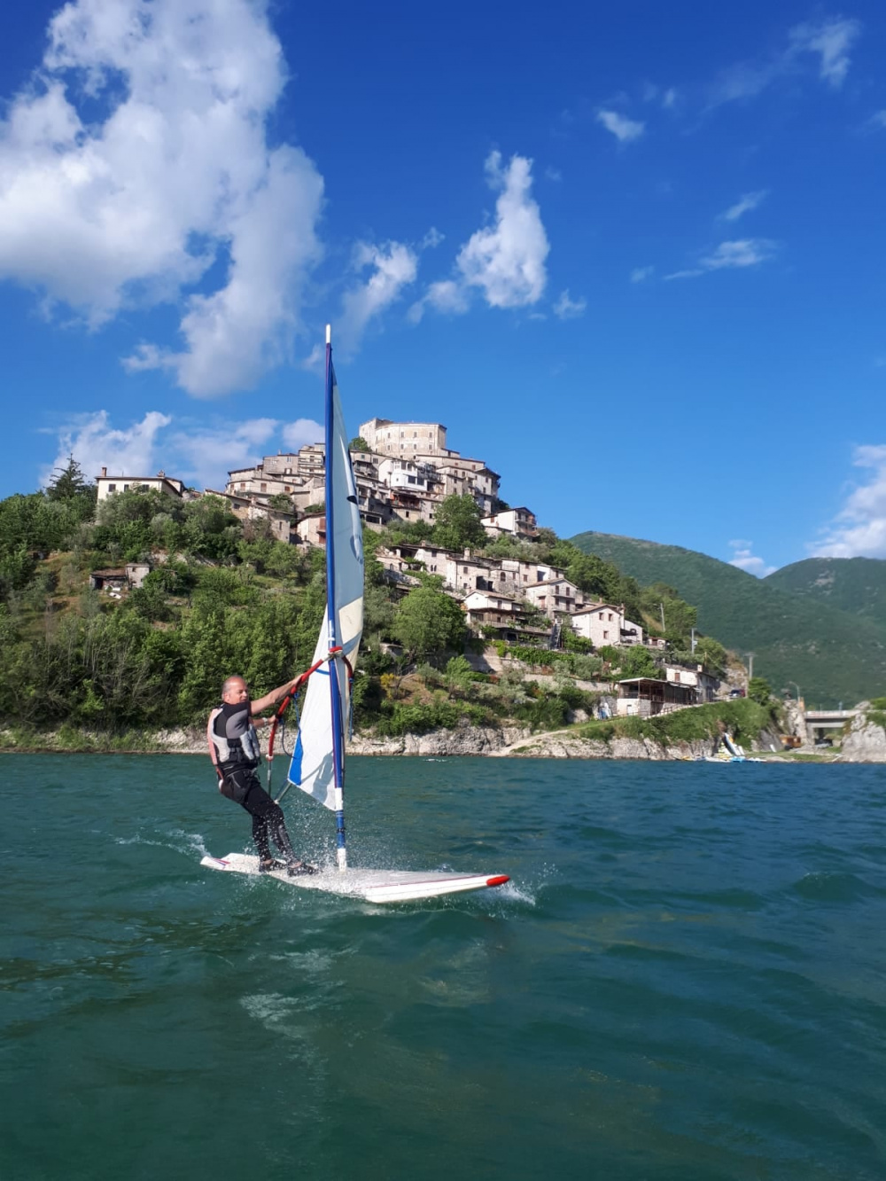 lago del turano